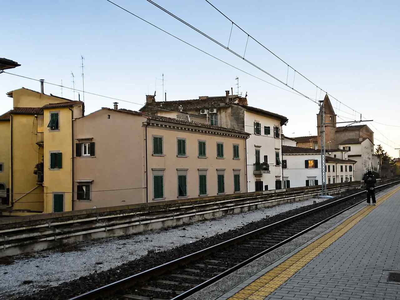 Ferrovia tra le campagne toscane di Prato